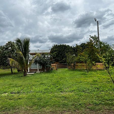 Maria'S Tiny Barn Guest House Homestead Exterior photo