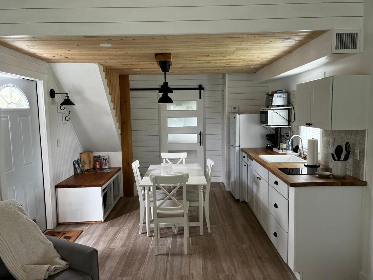Maria'S Tiny Barn Guest House Homestead Exterior photo